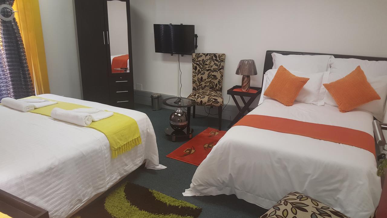 Unique Lodge Kaapstad Buitenkant foto